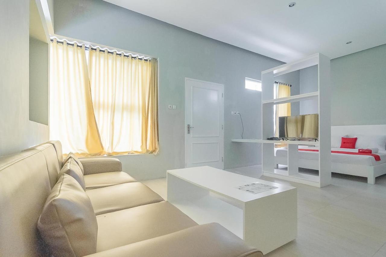 Reddoorz Resort Syariah Near D'Castello Ciater Subang Exteriér fotografie