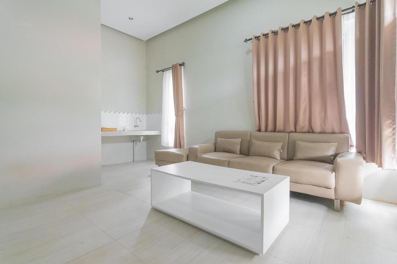 Reddoorz Resort Syariah Near D'Castello Ciater Subang Exteriér fotografie