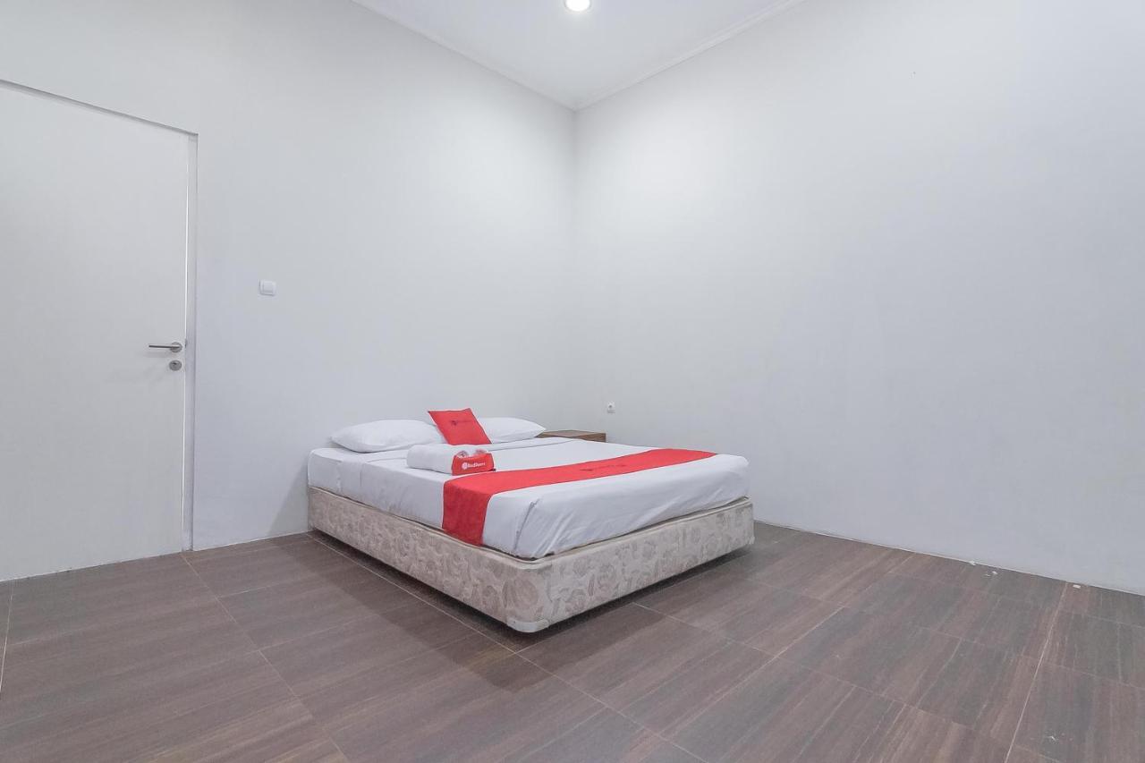 Reddoorz Resort Syariah Near D'Castello Ciater Subang Exteriér fotografie