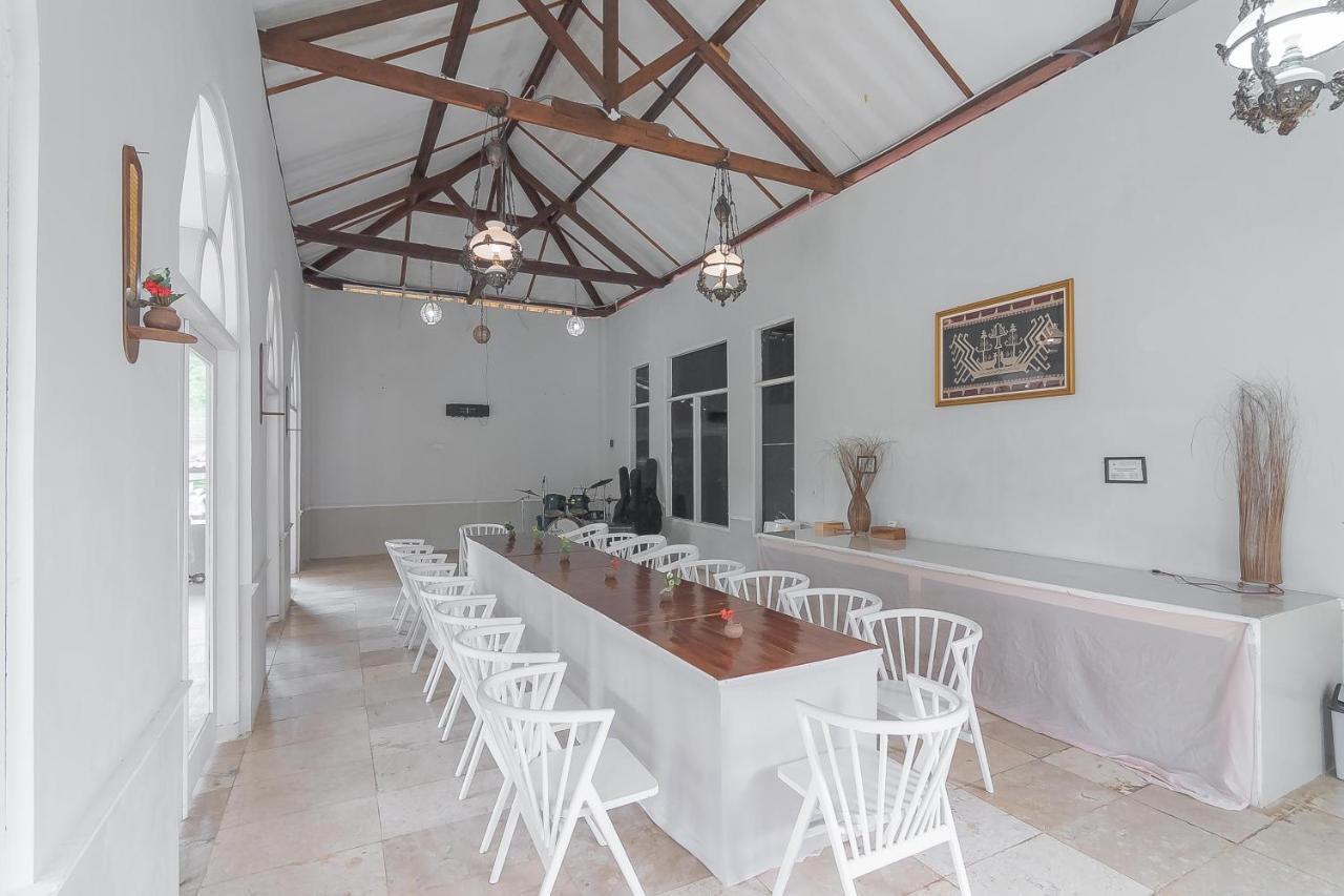 Reddoorz Resort Syariah Near D'Castello Ciater Subang Exteriér fotografie