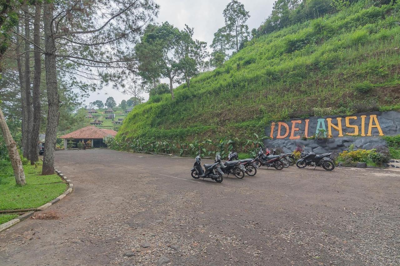 Reddoorz Resort Syariah Near D'Castello Ciater Subang Exteriér fotografie